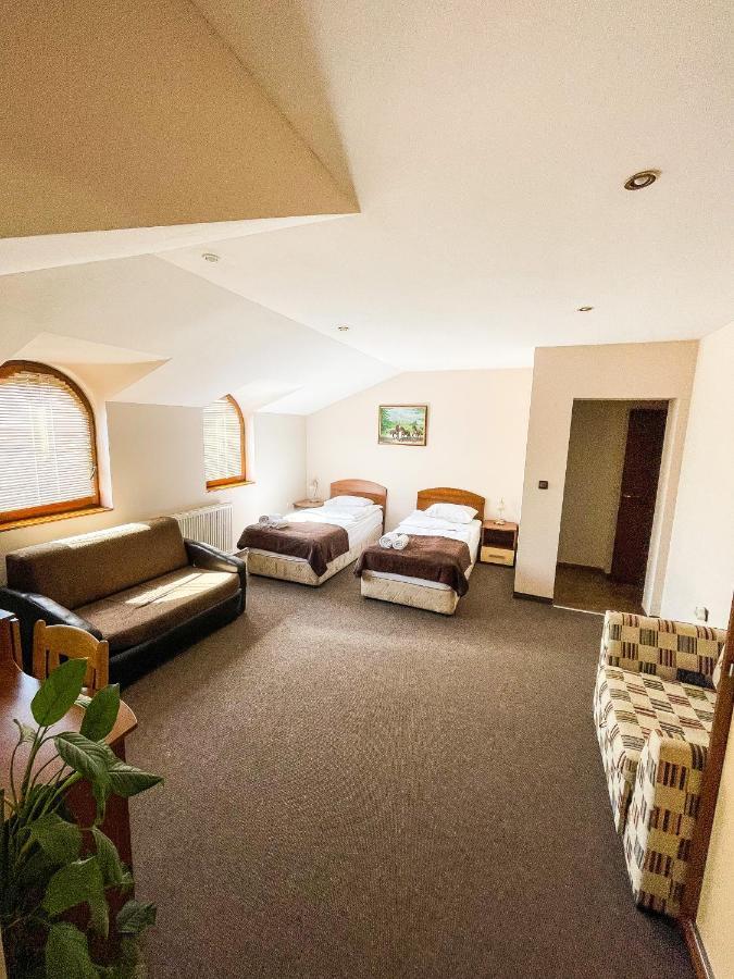 Family Hotel Palermo Tutrakan Esterno foto